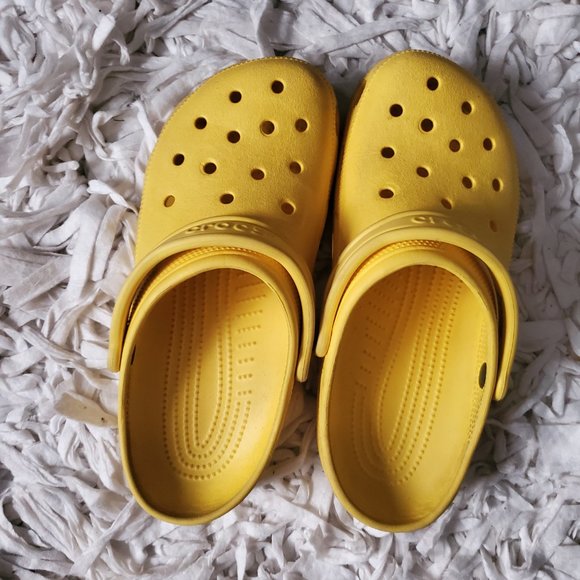 Yellow Crocs - Picture 4 of 4